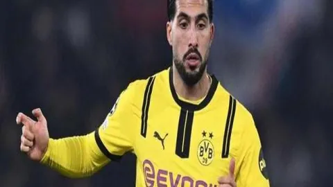 《热血对决：深度剖析雄鹿VS步行者篮球巅峰战，一触即发，锁定精彩瞬间》